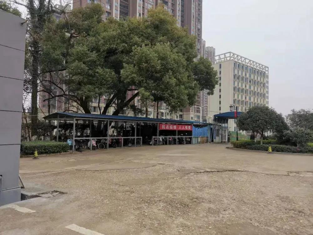 省胸科醫院開展“迎新春 除舊塵”環境衛生大掃除活動