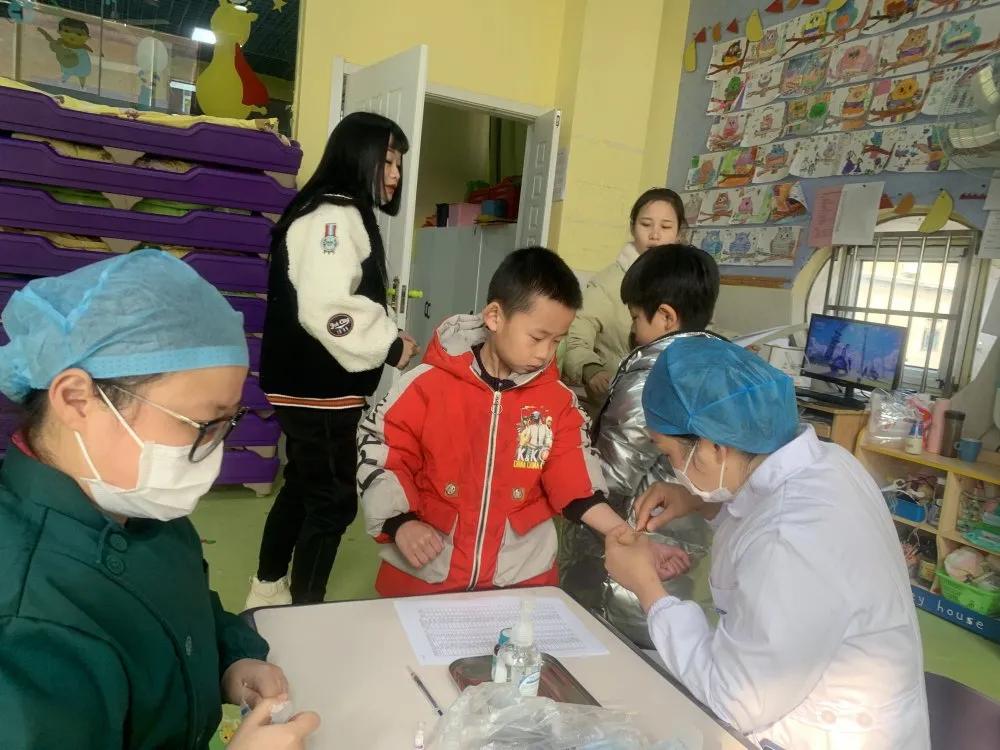 健康體檢篩查 關愛孩子成長